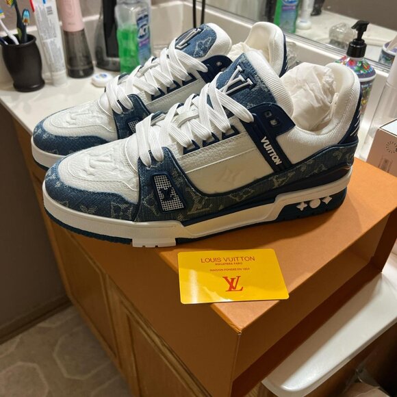 Louis Vuitton Trainer - Picture 1 of 3